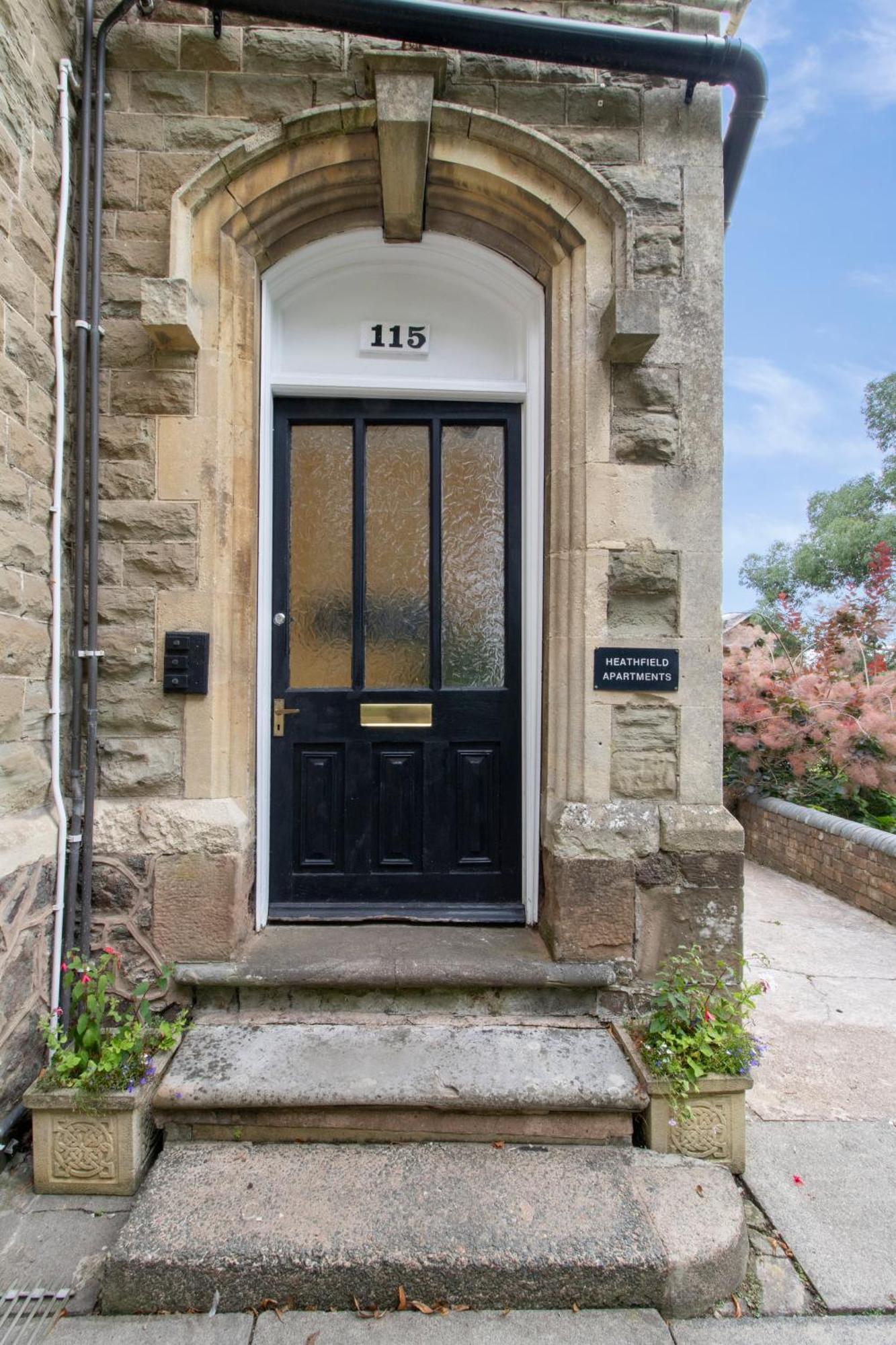 Elegant Malvhina Retreat On The Malvern Hills Great Malvern Exterior foto